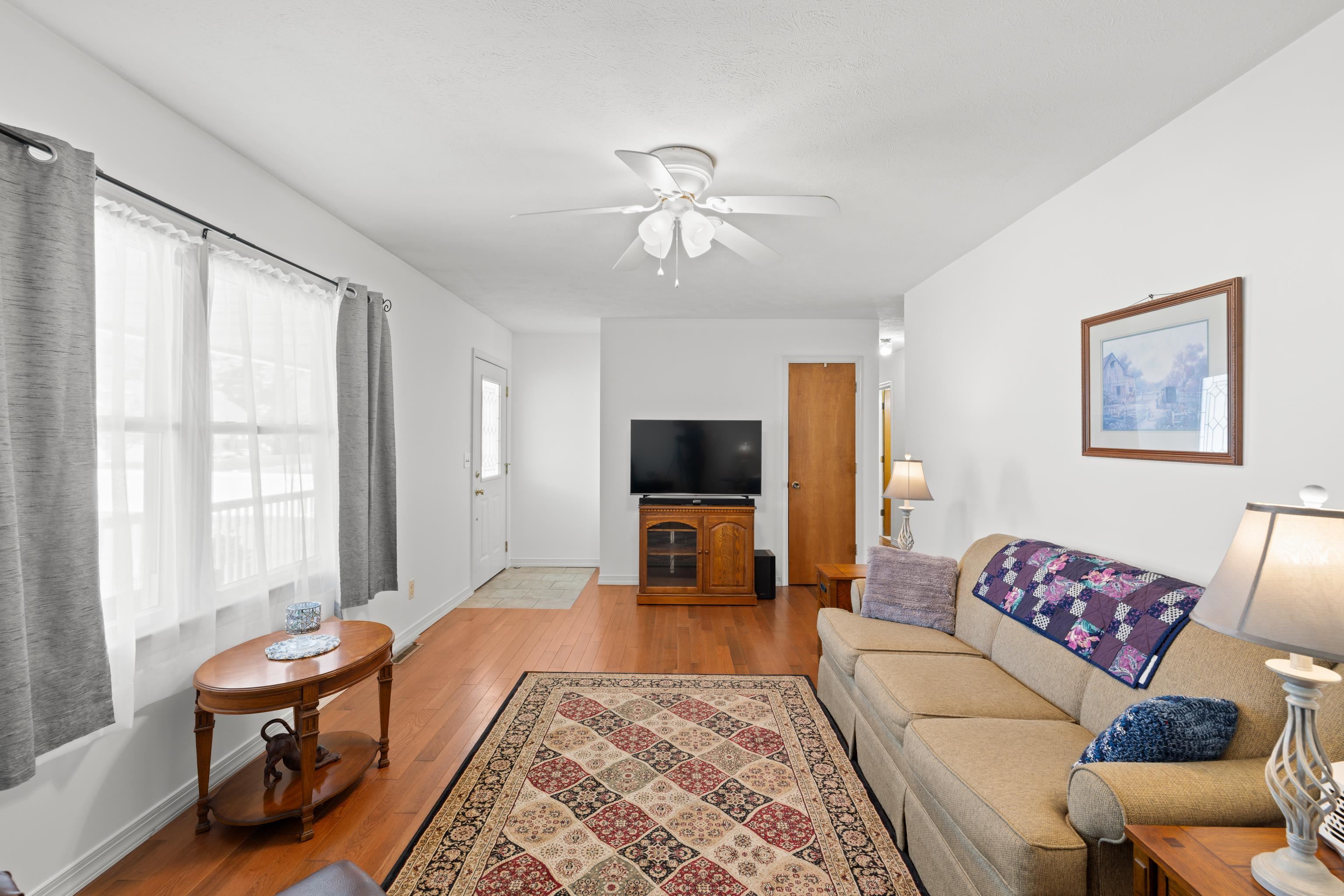 124 HODGE ST, STUARTS DRAFT, Virginia 24477, 3 Bedrooms Bedrooms, ,2 BathroomsBathrooms,Residential,124 HODGE ST,679140 MLS # 679140 124 HODGE ST, STUARTS DRAFT, Virginia 24477, 3 Bedrooms Bedrooms, ,2 BathroomsBathrooms,Residential,124 HODGE ST,679140 MLS # 679140