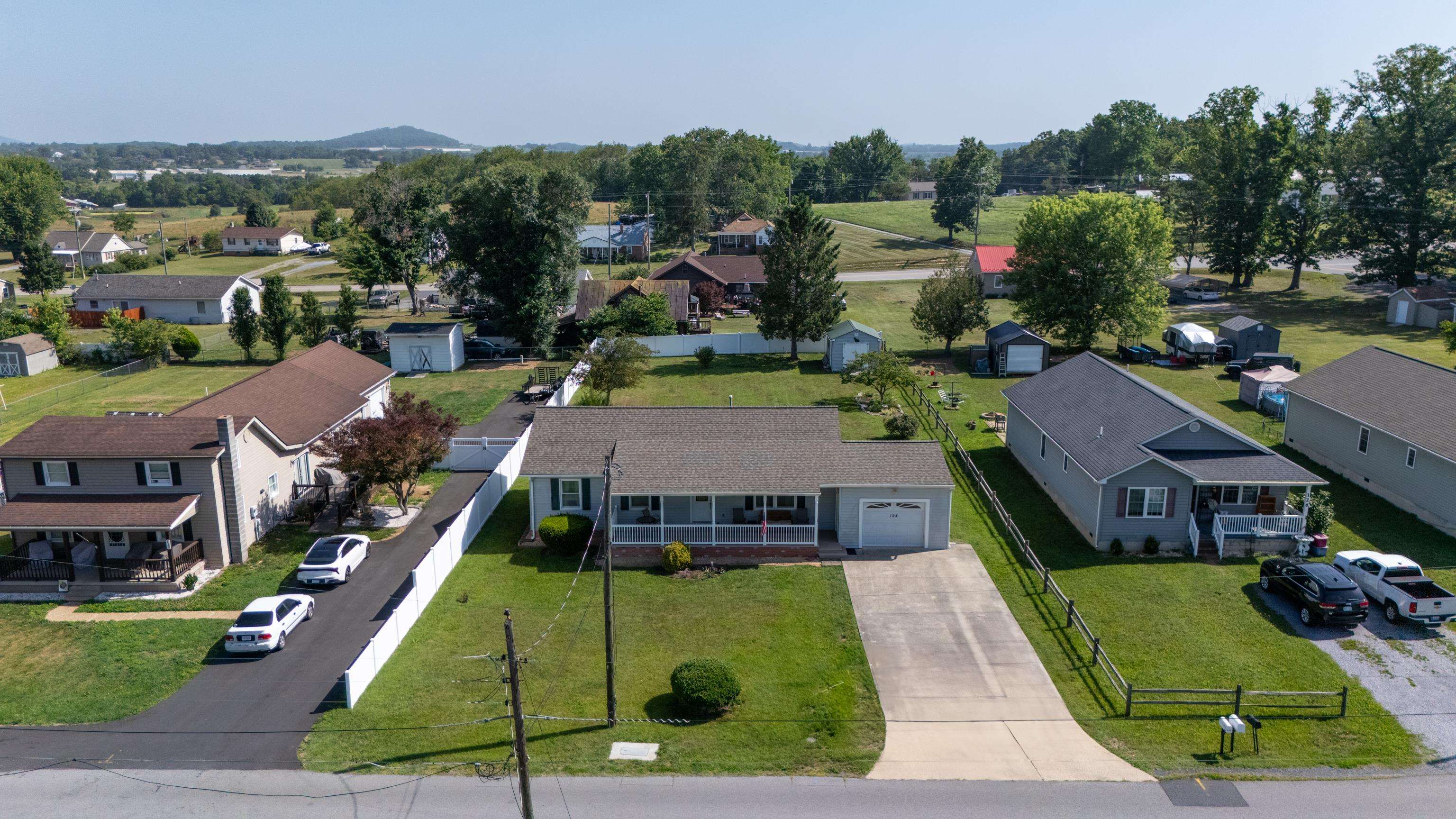 124 HODGE ST, STUARTS DRAFT, Virginia 24477, 3 Bedrooms Bedrooms, ,2 BathroomsBathrooms,Residential,124 HODGE ST,679140 MLS # 679140 124 HODGE ST, STUARTS DRAFT, Virginia 24477, 3 Bedrooms Bedrooms, ,2 BathroomsBathrooms,Residential,124 HODGE ST,679140 MLS # 679140