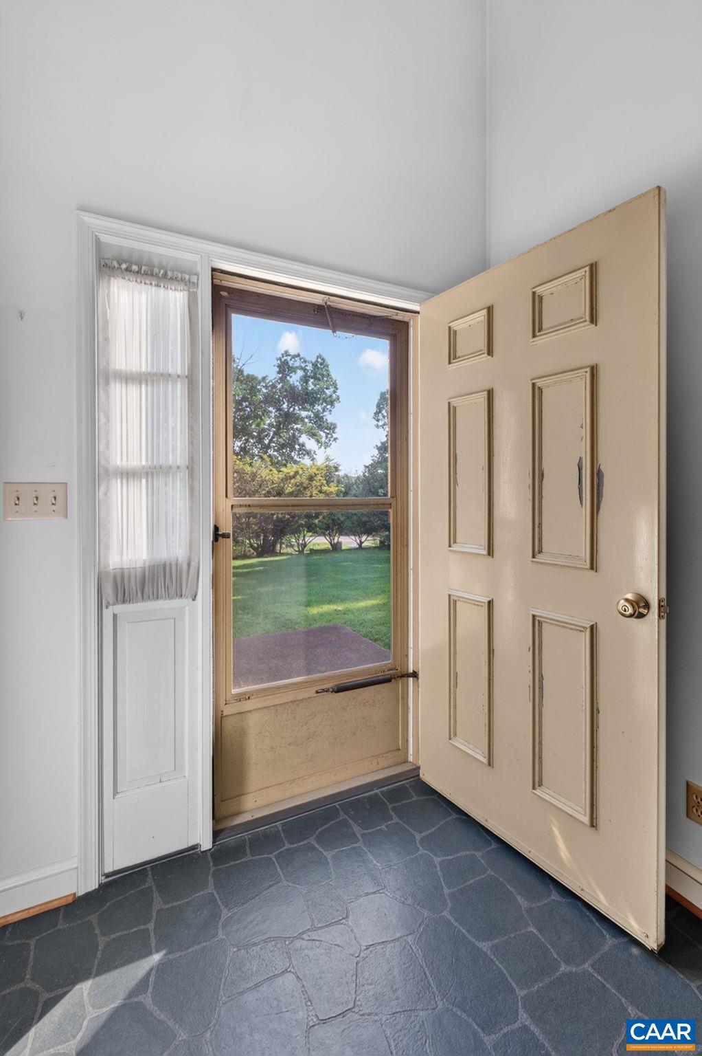 5881 THOMAS JEFFERSON PKWY, PALMYRA, Virginia 22963, 3 Bedrooms Bedrooms, ,3 BathroomsBathrooms,Residential,5881 THOMAS JEFFERSON PKWY,679142 MLS # 679142