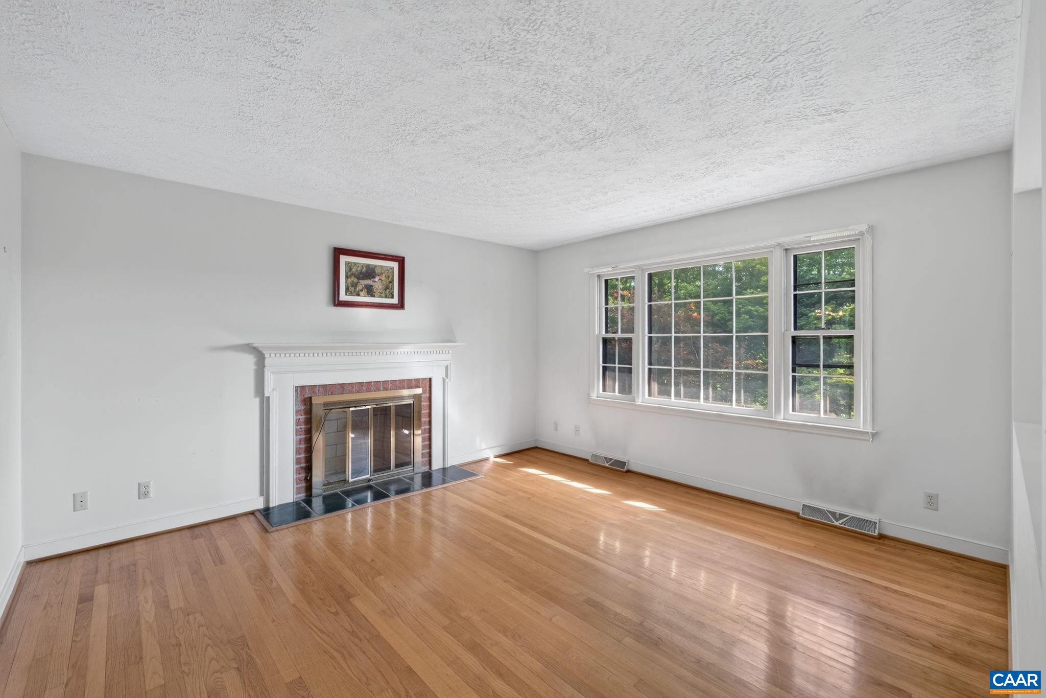 5881 THOMAS JEFFERSON PKWY, PALMYRA, Virginia 22963, 3 Bedrooms Bedrooms, ,3 BathroomsBathrooms,Residential,5881 THOMAS JEFFERSON PKWY,679142 MLS # 679142