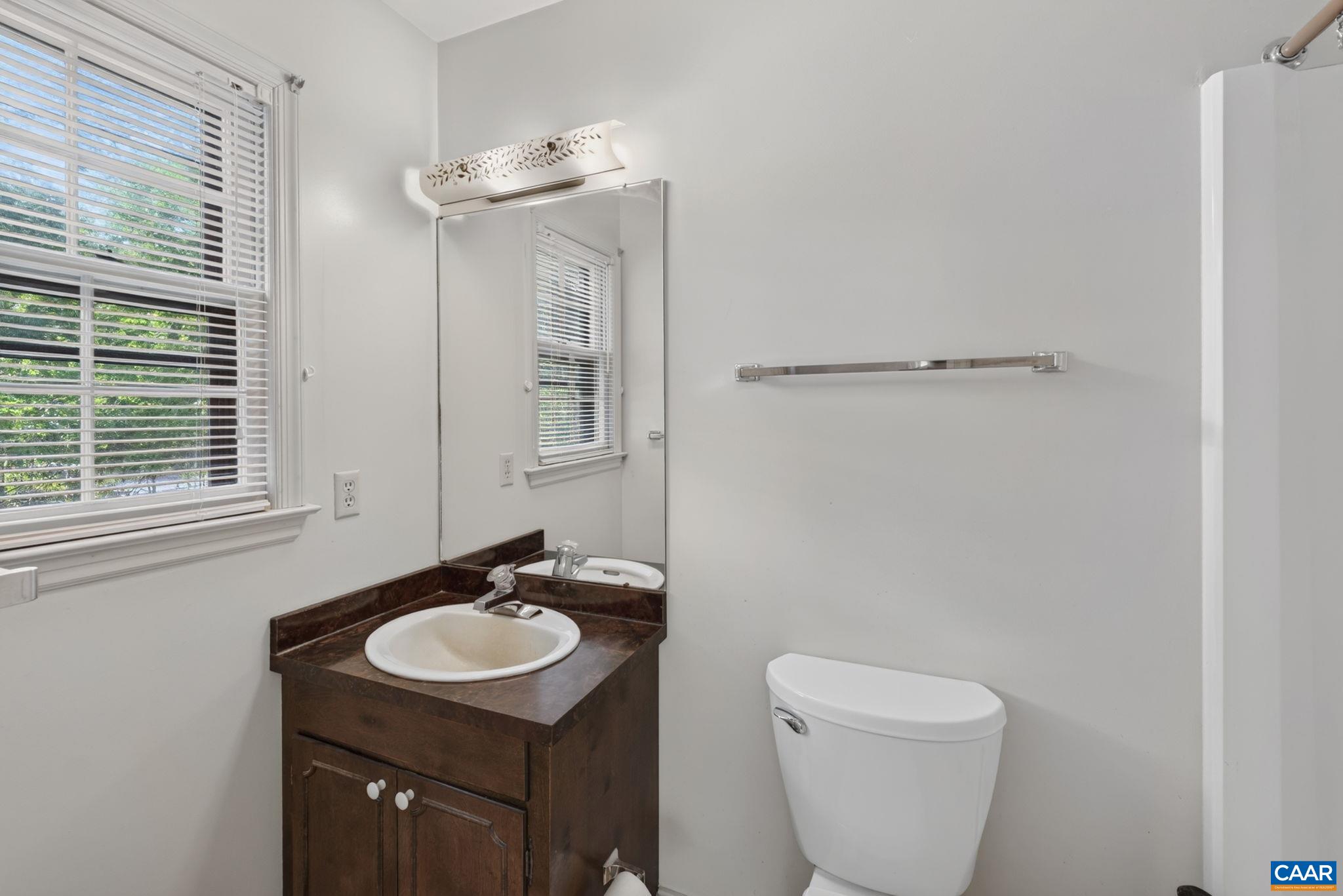 5881 THOMAS JEFFERSON PKWY, PALMYRA, Virginia 22963, 3 Bedrooms Bedrooms, ,3 BathroomsBathrooms,Residential,5881 THOMAS JEFFERSON PKWY,679142 MLS # 679142