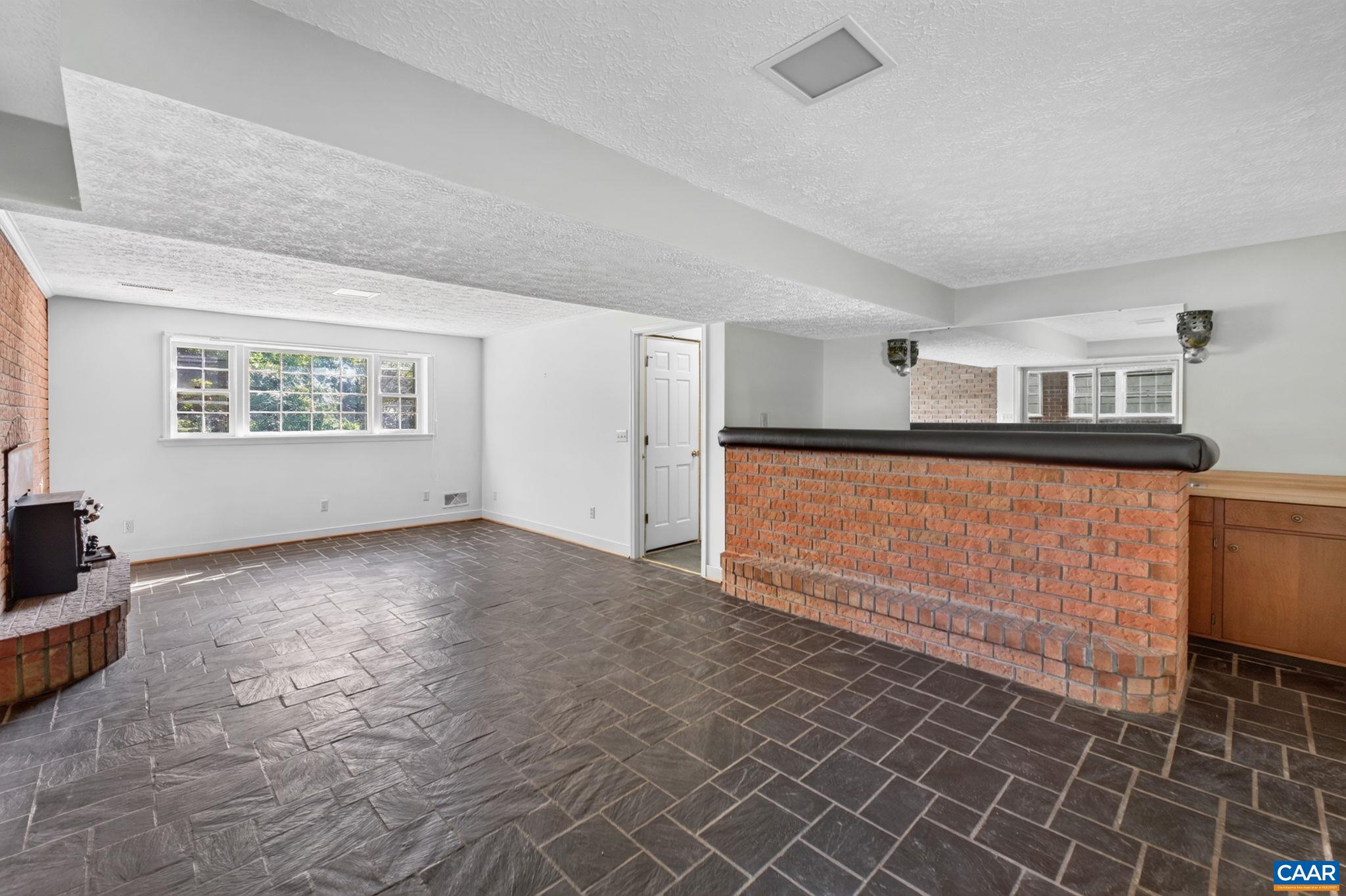 5881 THOMAS JEFFERSON PKWY, PALMYRA, Virginia 22963, 3 Bedrooms Bedrooms, ,3 BathroomsBathrooms,Residential,5881 THOMAS JEFFERSON PKWY,679142 MLS # 679142