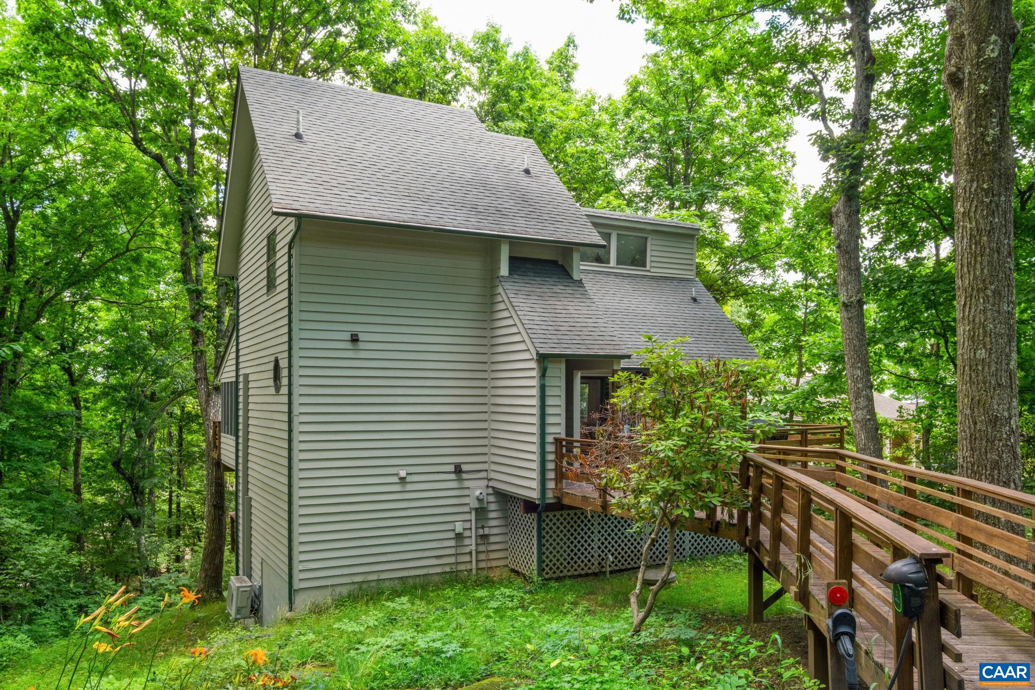 93 VALLEY VIEW LN, WINTERGREEN RESORT, Virginia 22967, 4 Bedrooms Bedrooms, ,3 BathroomsBathrooms,Residential,93 VALLEY VIEW LN,679146 MLS # 679146 93 VALLEY VIEW LN, WINTERGREEN RESORT, Virginia 22967, 4 Bedrooms Bedrooms, ,3 BathroomsBathrooms,Residential,93 VALLEY VIEW LN,679146 MLS # 679146