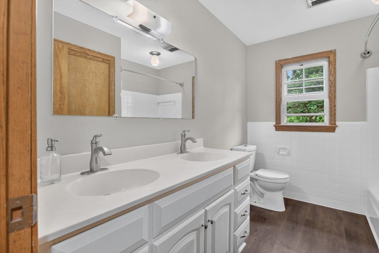 937 WREN WAY, HARRISONBURG, Virginia 22801, 5 Bedrooms Bedrooms, ,2 BathroomsBathrooms,Residential,937 WREN WAY,679151 MLS # 679151 937 WREN WAY, HARRISONBURG, Virginia 22801, 5 Bedrooms Bedrooms, ,2 BathroomsBathrooms,Residential,937 WREN WAY,679151 MLS # 679151