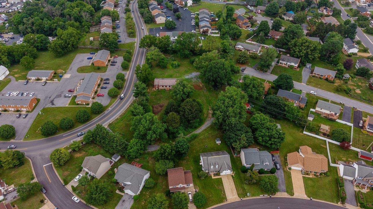 937 WREN WAY, HARRISONBURG, Virginia 22801, 5 Bedrooms Bedrooms, ,2 BathroomsBathrooms,Residential,937 WREN WAY,679151 MLS # 679151 937 WREN WAY, HARRISONBURG, Virginia 22801, 5 Bedrooms Bedrooms, ,2 BathroomsBathrooms,Residential,937 WREN WAY,679151 MLS # 679151
