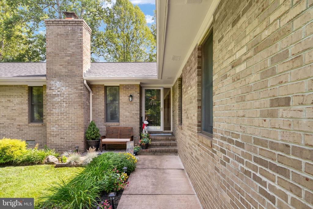 319 BIRCHSIDE CIR E, LOCUST GROVE, Virginia 22508, 3 Bedrooms Bedrooms, ,2 BathroomsBathrooms,Residential,LAKE OF THE WOODS,319 BIRCHSIDE CIR E,VAOR2014572 MLS # VAOR2014572 319 BIRCHSIDE CIR E, LOCUST GROVE, Virginia 22508, 3 Bedrooms Bedrooms, ,2 BathroomsBathrooms,Residential,LAKE OF THE WOODS,319 BIRCHSIDE CIR E,VAOR2014572 MLS # VAOR2014572
