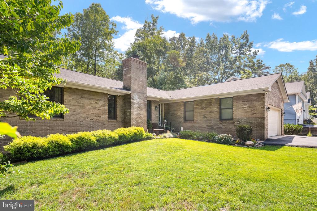 319 BIRCHSIDE CIR E, LOCUST GROVE, Virginia 22508, 3 Bedrooms Bedrooms, ,2 BathroomsBathrooms,Residential,LAKE OF THE WOODS,319 BIRCHSIDE CIR E,VAOR2014572 MLS # VAOR2014572 319 BIRCHSIDE CIR E, LOCUST GROVE, Virginia 22508, 3 Bedrooms Bedrooms, ,2 BathroomsBathrooms,Residential,LAKE OF THE WOODS,319 BIRCHSIDE CIR E,VAOR2014572 MLS # VAOR2014572