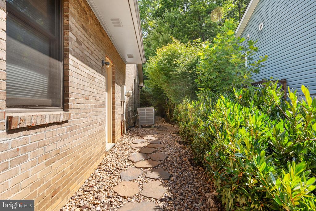319 BIRCHSIDE CIR E, LOCUST GROVE, Virginia 22508, 3 Bedrooms Bedrooms, ,2 BathroomsBathrooms,Residential,LAKE OF THE WOODS,319 BIRCHSIDE CIR E,VAOR2014572 MLS # VAOR2014572 319 BIRCHSIDE CIR E, LOCUST GROVE, Virginia 22508, 3 Bedrooms Bedrooms, ,2 BathroomsBathrooms,Residential,LAKE OF THE WOODS,319 BIRCHSIDE CIR E,VAOR2014572 MLS # VAOR2014572