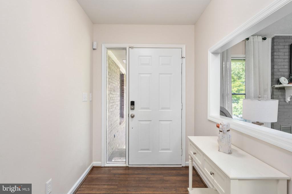 319 BIRCHSIDE CIR E, LOCUST GROVE, Virginia 22508, 3 Bedrooms Bedrooms, ,2 BathroomsBathrooms,Residential,LAKE OF THE WOODS,319 BIRCHSIDE CIR E,VAOR2014572 MLS # VAOR2014572 319 BIRCHSIDE CIR E, LOCUST GROVE, Virginia 22508, 3 Bedrooms Bedrooms, ,2 BathroomsBathrooms,Residential,LAKE OF THE WOODS,319 BIRCHSIDE CIR E,VAOR2014572 MLS # VAOR2014572