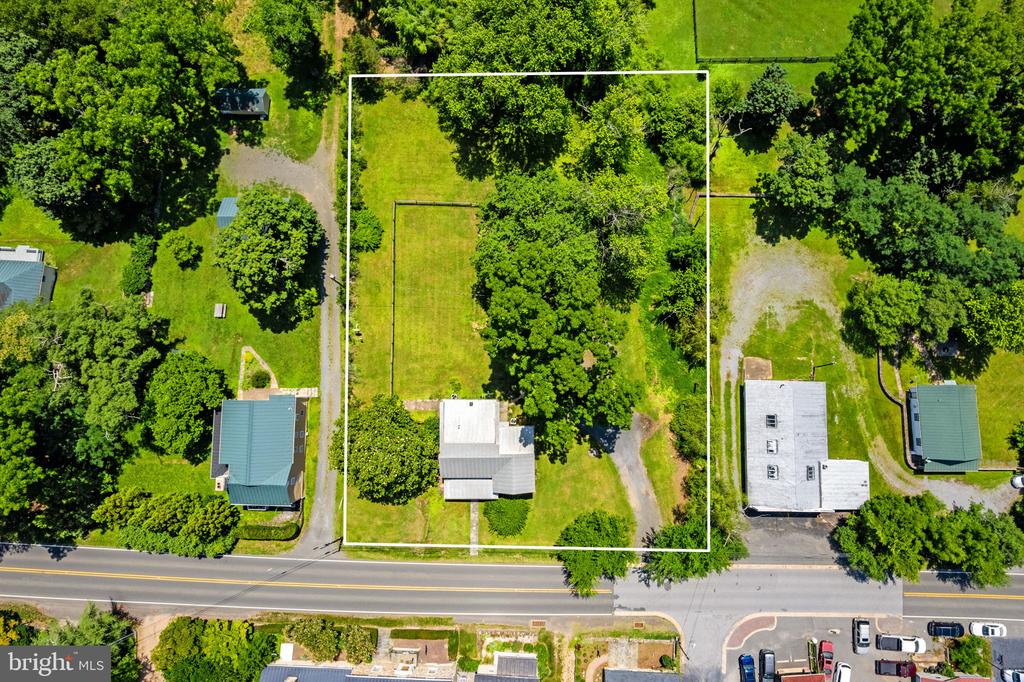 9027 JOHN S MOSBY HWY, UPPERVILLE, Virginia 20185, 3 Bedrooms Bedrooms, ,2 BathroomsBathrooms,Residential,9027 JOHN S MOSBY HWY,VAFQ2022772 MLS # VAFQ2022772