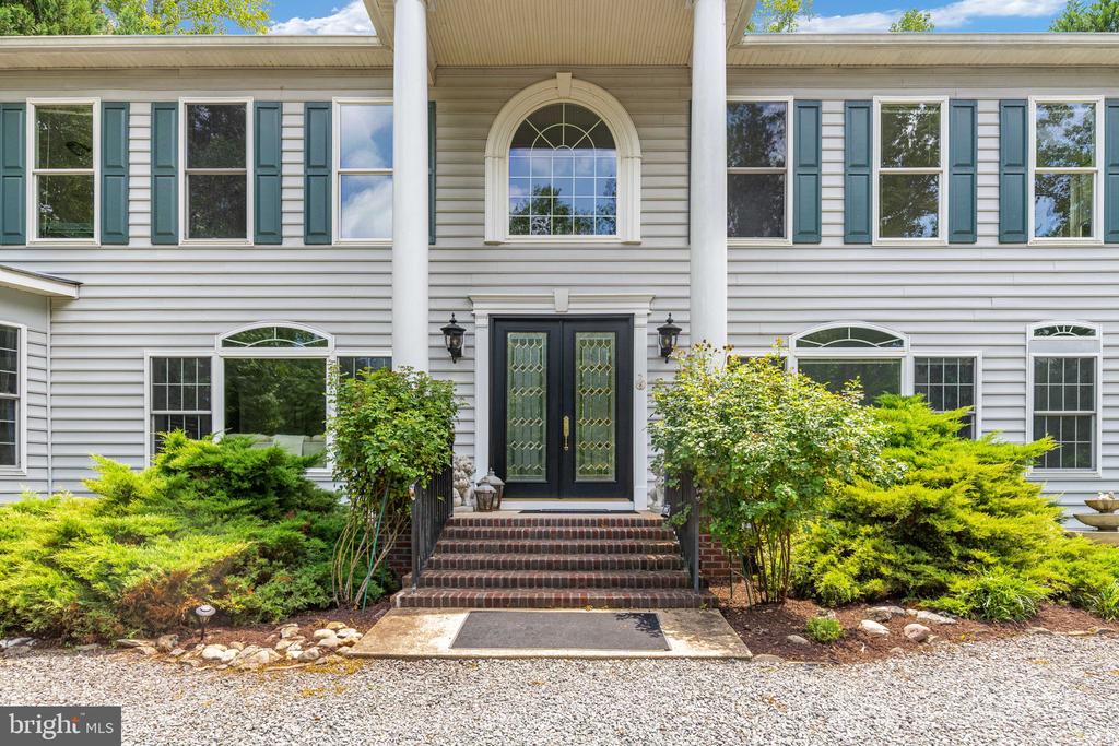 143 EDGEMONT CIR, LOCUST GROVE, Virginia 22508, 6 Bedrooms Bedrooms, ,4 BathroomsBathrooms,Residential,143 EDGEMONT CIR,VAOR2014662 MLS # VAOR2014662 143 EDGEMONT CIR, LOCUST GROVE, Virginia 22508, 6 Bedrooms Bedrooms, ,4 BathroomsBathrooms,Residential,143 EDGEMONT CIR,VAOR2014662 MLS # VAOR2014662