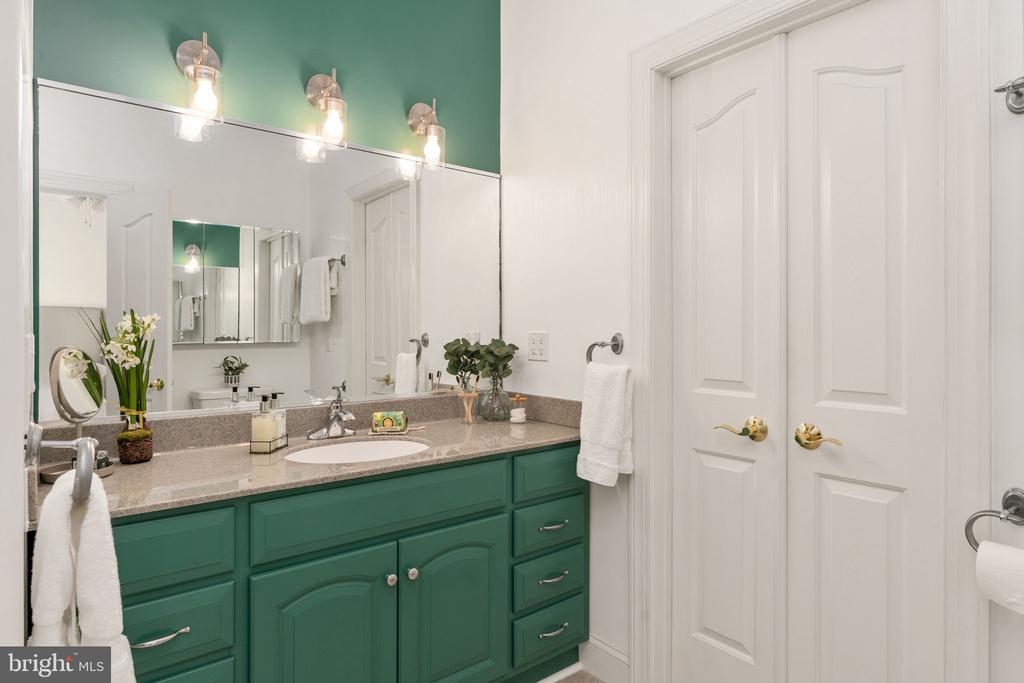 143 EDGEMONT CIR, LOCUST GROVE, Virginia 22508, 6 Bedrooms Bedrooms, ,4 BathroomsBathrooms,Residential,143 EDGEMONT CIR,VAOR2014662 MLS # VAOR2014662 143 EDGEMONT CIR, LOCUST GROVE, Virginia 22508, 6 Bedrooms Bedrooms, ,4 BathroomsBathrooms,Residential,143 EDGEMONT CIR,VAOR2014662 MLS # VAOR2014662
