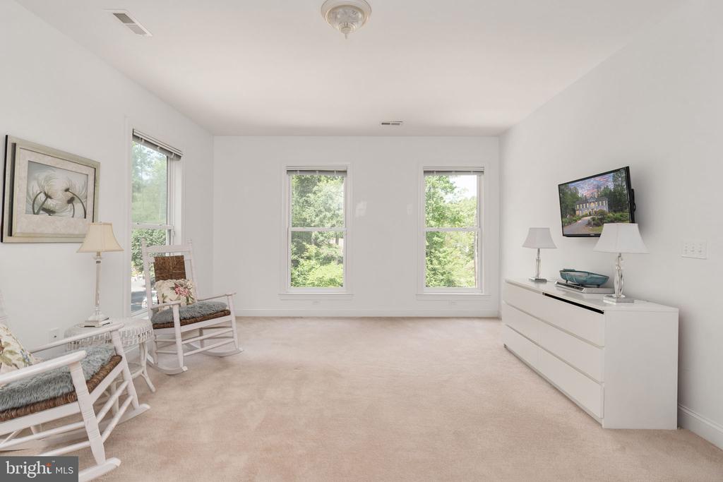 143 EDGEMONT CIR, LOCUST GROVE, Virginia 22508, 6 Bedrooms Bedrooms, ,4 BathroomsBathrooms,Residential,143 EDGEMONT CIR,VAOR2014662 MLS # VAOR2014662 143 EDGEMONT CIR, LOCUST GROVE, Virginia 22508, 6 Bedrooms Bedrooms, ,4 BathroomsBathrooms,Residential,143 EDGEMONT CIR,VAOR2014662 MLS # VAOR2014662