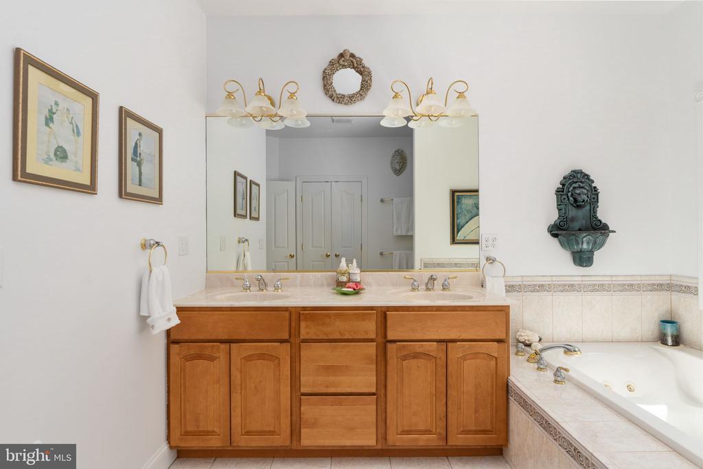 143 EDGEMONT CIR, LOCUST GROVE, Virginia 22508, 6 Bedrooms Bedrooms, ,4 BathroomsBathrooms,Residential,143 EDGEMONT CIR,VAOR2014662 MLS # VAOR2014662 143 EDGEMONT CIR, LOCUST GROVE, Virginia 22508, 6 Bedrooms Bedrooms, ,4 BathroomsBathrooms,Residential,143 EDGEMONT CIR,VAOR2014662 MLS # VAOR2014662