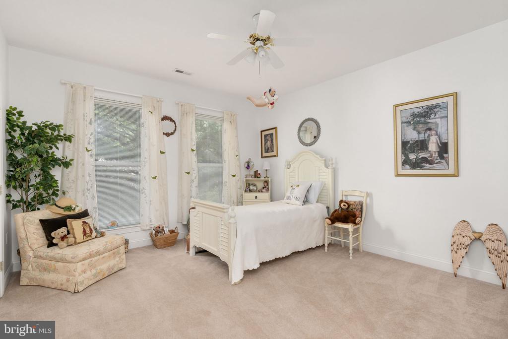 143 EDGEMONT CIR, LOCUST GROVE, Virginia 22508, 6 Bedrooms Bedrooms, ,4 BathroomsBathrooms,Residential,143 EDGEMONT CIR,VAOR2014662 MLS # VAOR2014662 143 EDGEMONT CIR, LOCUST GROVE, Virginia 22508, 6 Bedrooms Bedrooms, ,4 BathroomsBathrooms,Residential,143 EDGEMONT CIR,VAOR2014662 MLS # VAOR2014662