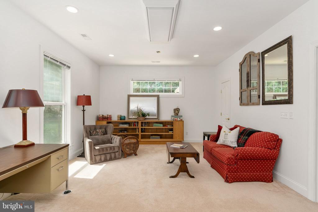 143 EDGEMONT CIR, LOCUST GROVE, Virginia 22508, 6 Bedrooms Bedrooms, ,4 BathroomsBathrooms,Residential,143 EDGEMONT CIR,VAOR2014662 MLS # VAOR2014662 143 EDGEMONT CIR, LOCUST GROVE, Virginia 22508, 6 Bedrooms Bedrooms, ,4 BathroomsBathrooms,Residential,143 EDGEMONT CIR,VAOR2014662 MLS # VAOR2014662