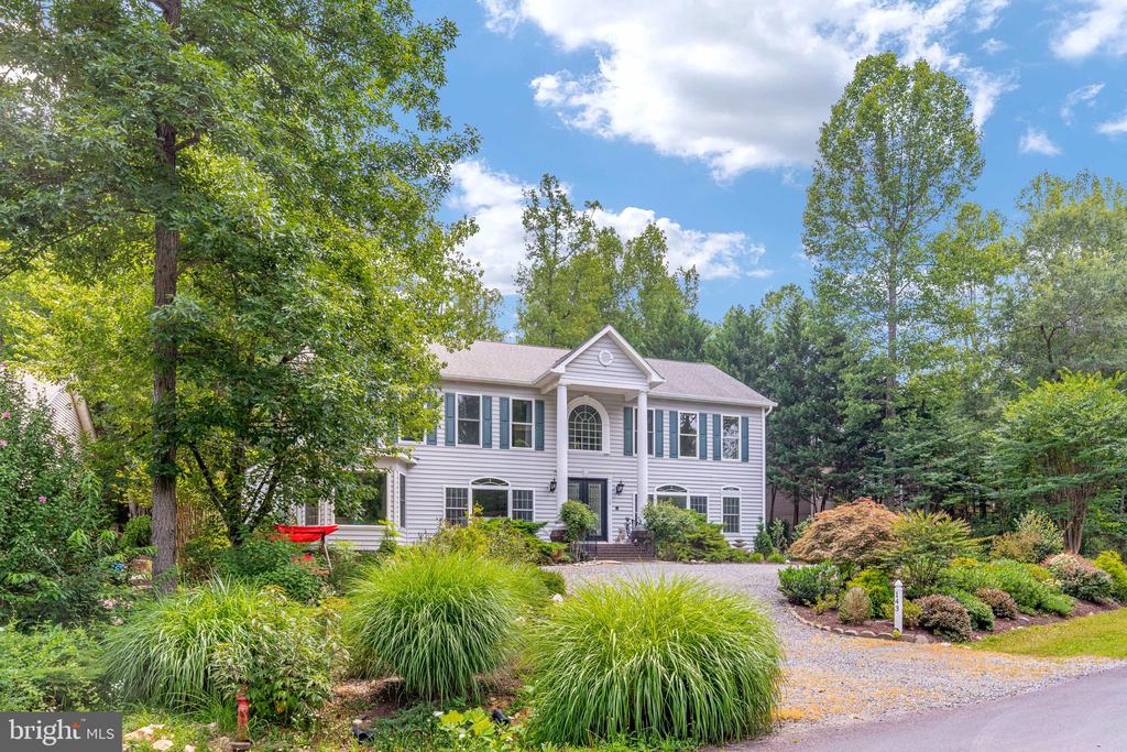 143 EDGEMONT CIR, LOCUST GROVE, Virginia 22508, 6 Bedrooms Bedrooms, ,4 BathroomsBathrooms,Residential,143 EDGEMONT CIR,VAOR2014662 MLS # VAOR2014662 143 EDGEMONT CIR, LOCUST GROVE, Virginia 22508, 6 Bedrooms Bedrooms, ,4 BathroomsBathrooms,Residential,143 EDGEMONT CIR,VAOR2014662 MLS # VAOR2014662