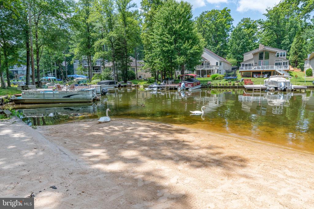 143 EDGEMONT CIR, LOCUST GROVE, Virginia 22508, 6 Bedrooms Bedrooms, ,4 BathroomsBathrooms,Residential,143 EDGEMONT CIR,VAOR2014662 MLS # VAOR2014662 143 EDGEMONT CIR, LOCUST GROVE, Virginia 22508, 6 Bedrooms Bedrooms, ,4 BathroomsBathrooms,Residential,143 EDGEMONT CIR,VAOR2014662 MLS # VAOR2014662