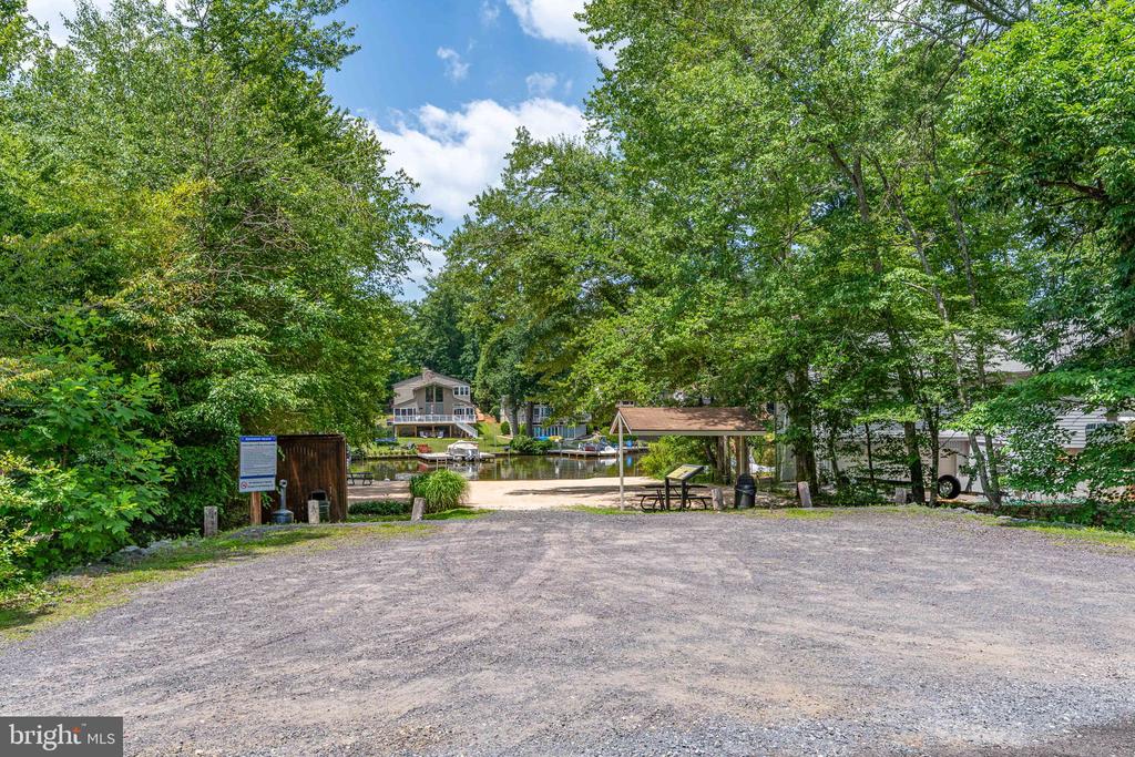 143 EDGEMONT CIR, LOCUST GROVE, Virginia 22508, 6 Bedrooms Bedrooms, ,4 BathroomsBathrooms,Residential,143 EDGEMONT CIR,VAOR2014662 MLS # VAOR2014662 143 EDGEMONT CIR, LOCUST GROVE, Virginia 22508, 6 Bedrooms Bedrooms, ,4 BathroomsBathrooms,Residential,143 EDGEMONT CIR,VAOR2014662 MLS # VAOR2014662