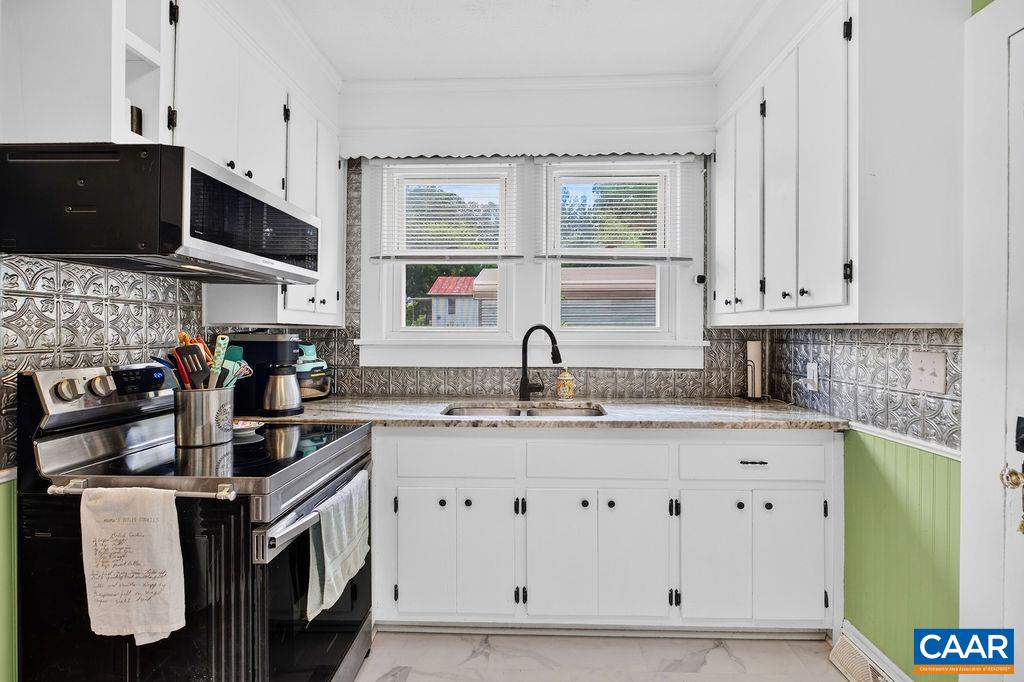 1611 BARTERBROOK RD, STAUNTON, Virginia 24401, 2 Bedrooms Bedrooms, ,1 BathroomBathrooms,Residential,1611 BARTERBROOK RD,679157 MLS # 679157 1611 BARTERBROOK RD, STAUNTON, Virginia 24401, 2 Bedrooms Bedrooms, ,1 BathroomBathrooms,Residential,1611 BARTERBROOK RD,679157 MLS # 679157