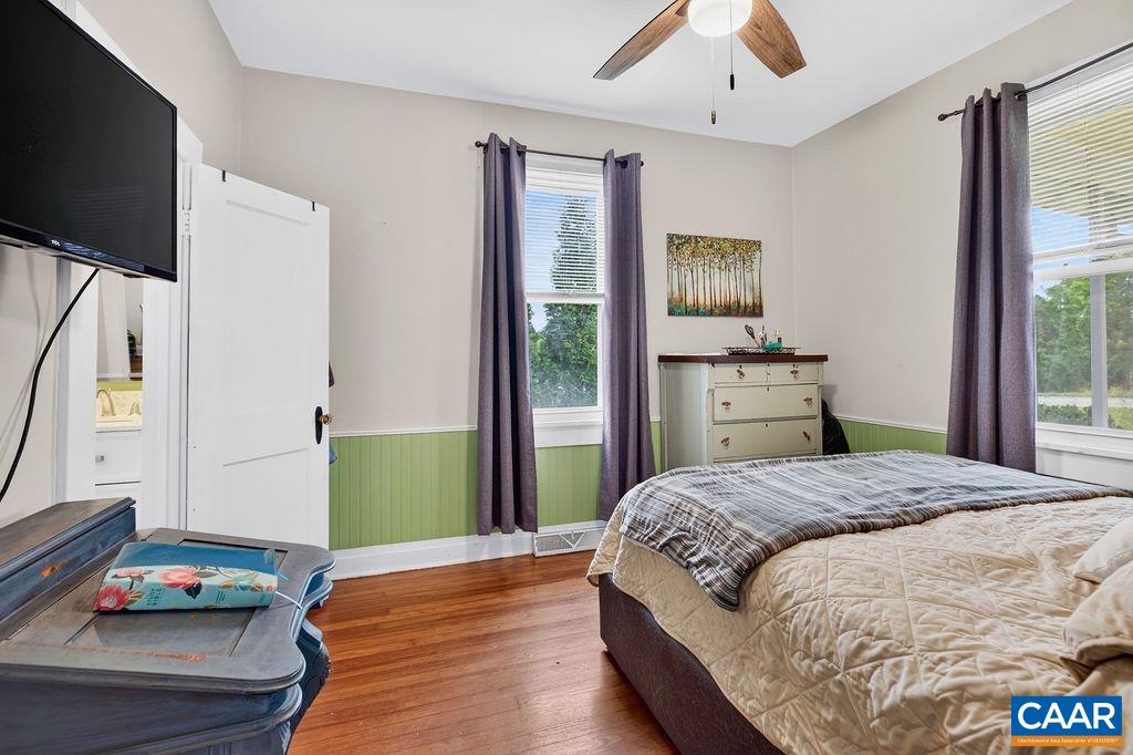 1611 BARTERBROOK RD, STAUNTON, Virginia 24401, 2 Bedrooms Bedrooms, ,1 BathroomBathrooms,Residential,1611 BARTERBROOK RD,679157 MLS # 679157 1611 BARTERBROOK RD, STAUNTON, Virginia 24401, 2 Bedrooms Bedrooms, ,1 BathroomBathrooms,Residential,1611 BARTERBROOK RD,679157 MLS # 679157