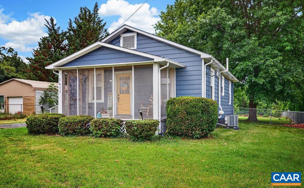 1611 BARTERBROOK RD, STAUNTON, Virginia 24401, 2 Bedrooms Bedrooms, ,1 BathroomBathrooms,Residential,1611 BARTERBROOK RD,679157 MLS # 679157 1611 BARTERBROOK RD, STAUNTON, Virginia 24401, 2 Bedrooms Bedrooms, ,1 BathroomBathrooms,Residential,1611 BARTERBROOK RD,679157 MLS # 679157