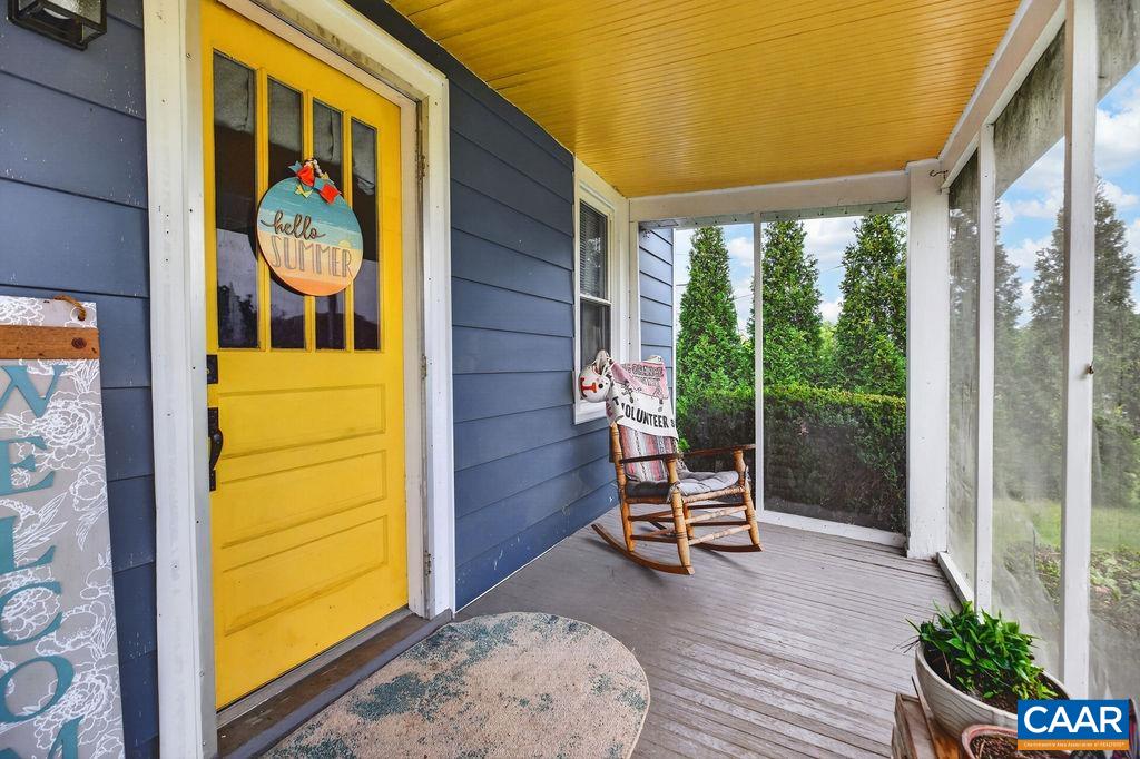 1611 BARTERBROOK RD, STAUNTON, Virginia 24401, 2 Bedrooms Bedrooms, ,1 BathroomBathrooms,Residential,1611 BARTERBROOK RD,679157 MLS # 679157 1611 BARTERBROOK RD, STAUNTON, Virginia 24401, 2 Bedrooms Bedrooms, ,1 BathroomBathrooms,Residential,1611 BARTERBROOK RD,679157 MLS # 679157
