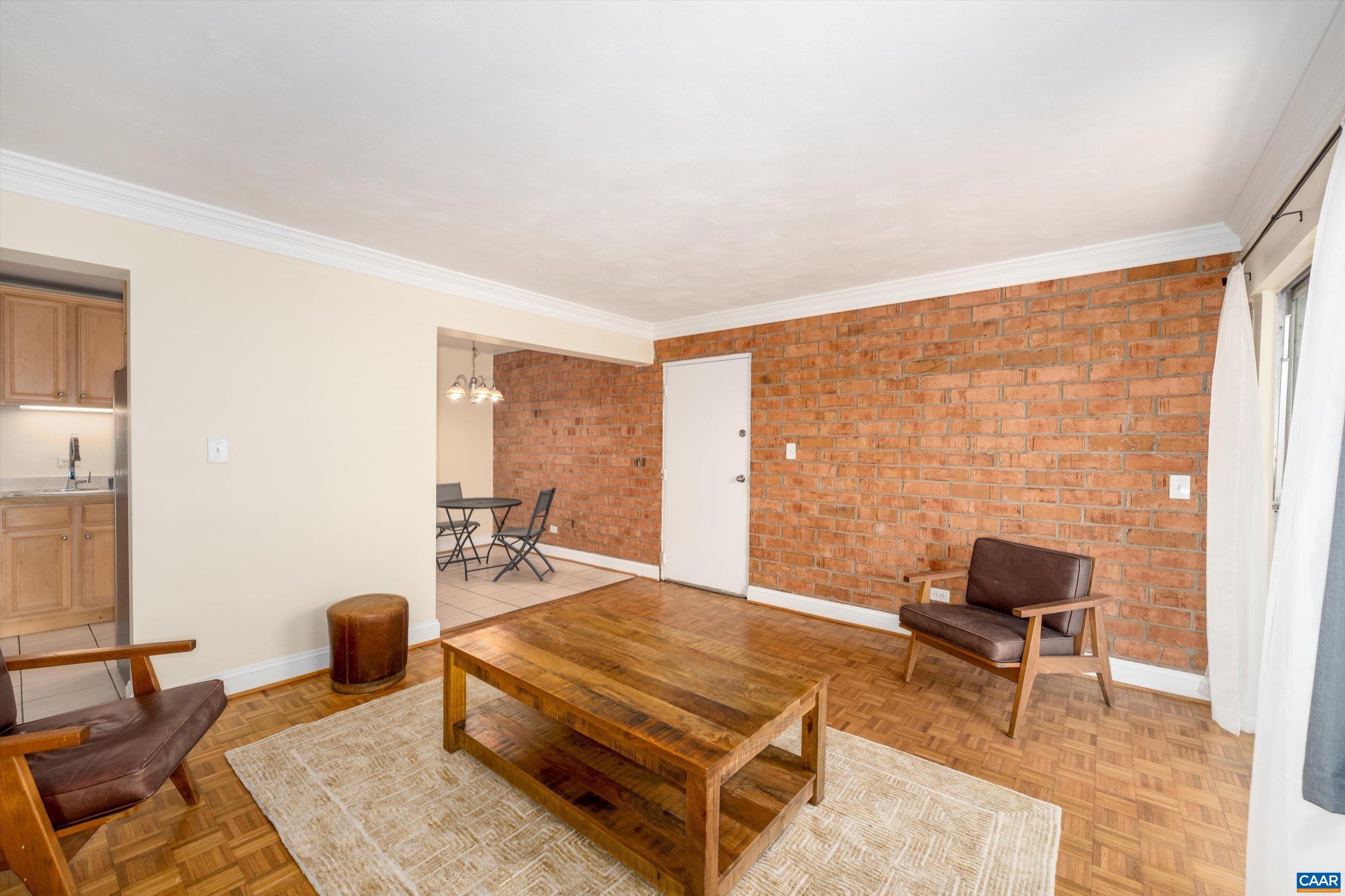 1800 JEFFERSON PARK AVE, CHARLOTTESVILLE, Virginia 22903, 1 Bedroom Bedrooms, ,1 BathroomBathrooms,Residential,1800 Jefferson Park Avenue #5,1800 JEFFERSON PARK AVE,679158 MLS # 679158