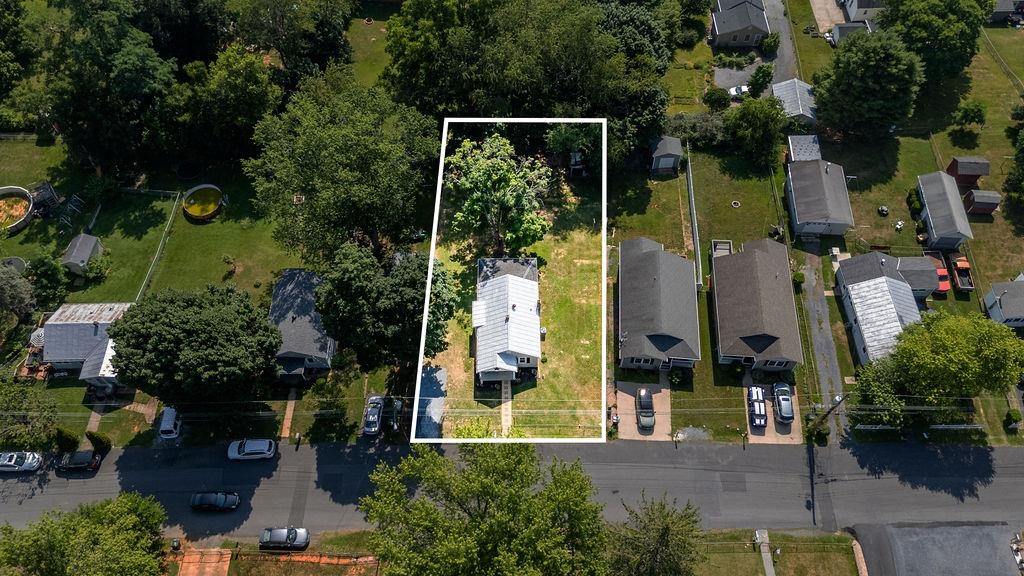 1817 ORCHARD LN, STAUNTON, Virginia 24401, 3 Bedrooms Bedrooms, ,1 BathroomBathrooms,Residential,1817 ORCHARD LN,679159 MLS # 679159