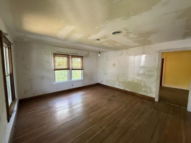1908 FIRST CT, STAUNTON, Virginia 24401, 2 Bedrooms Bedrooms, ,1 BathroomBathrooms,Residential,1908 FIRST CT,679160 MLS # 679160 1908 FIRST CT, STAUNTON, Virginia 24401, 2 Bedrooms Bedrooms, ,1 BathroomBathrooms,Residential,1908 FIRST CT,679160 MLS # 679160
