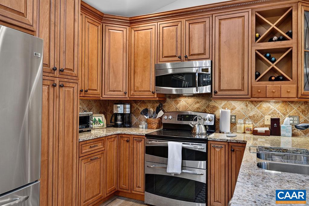 48 DEERBERRY LN, WINTERGREEN RESORT, Virginia 22967, 5 Bedrooms Bedrooms, ,4 BathroomsBathrooms,Residential,48 DEERBERRY LN,679161 MLS # 679161 48 DEERBERRY LN, WINTERGREEN RESORT, Virginia 22967, 5 Bedrooms Bedrooms, ,4 BathroomsBathrooms,Residential,48 DEERBERRY LN,679161 MLS # 679161