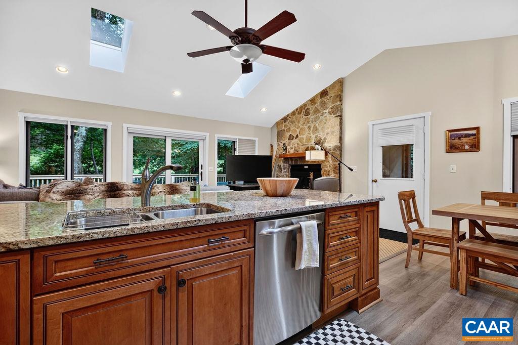 48 DEERBERRY LN, WINTERGREEN RESORT, Virginia 22967, 5 Bedrooms Bedrooms, ,4 BathroomsBathrooms,Residential,48 DEERBERRY LN,679161 MLS # 679161 48 DEERBERRY LN, WINTERGREEN RESORT, Virginia 22967, 5 Bedrooms Bedrooms, ,4 BathroomsBathrooms,Residential,48 DEERBERRY LN,679161 MLS # 679161