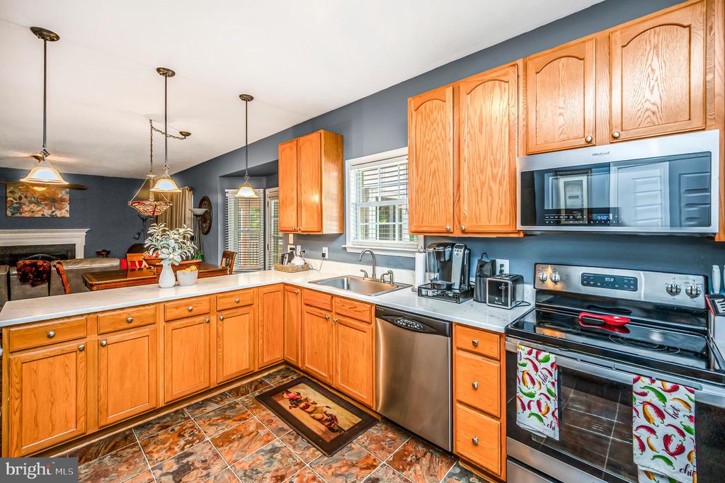 4203 HIDDEN OAK LN, BEALETON, Virginia 22712, 5 Bedrooms Bedrooms, ,3 BathroomsBathrooms,Residential,4203 HIDDEN OAK LN,VAFQ2022812 MLS # VAFQ2022812