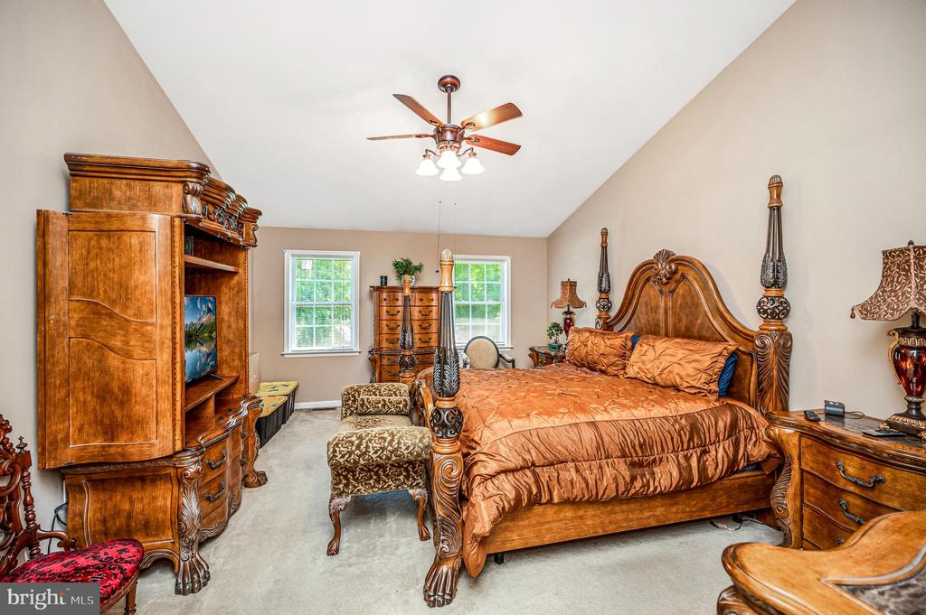 4203 HIDDEN OAK LN, BEALETON, Virginia 22712, 5 Bedrooms Bedrooms, ,3 BathroomsBathrooms,Residential,4203 HIDDEN OAK LN,VAFQ2022812 MLS # VAFQ2022812