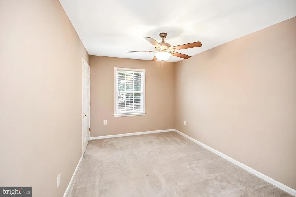 4203 HIDDEN OAK LN, BEALETON, Virginia 22712, 5 Bedrooms Bedrooms, ,3 BathroomsBathrooms,Residential,4203 HIDDEN OAK LN,VAFQ2022812 MLS # VAFQ2022812