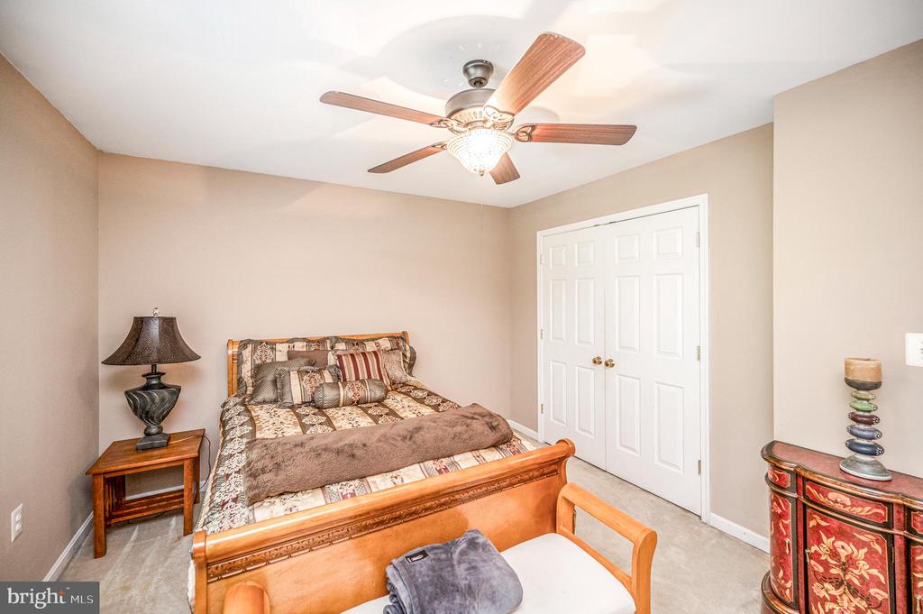 4203 HIDDEN OAK LN, BEALETON, Virginia 22712, 5 Bedrooms Bedrooms, ,3 BathroomsBathrooms,Residential,4203 HIDDEN OAK LN,VAFQ2022812 MLS # VAFQ2022812
