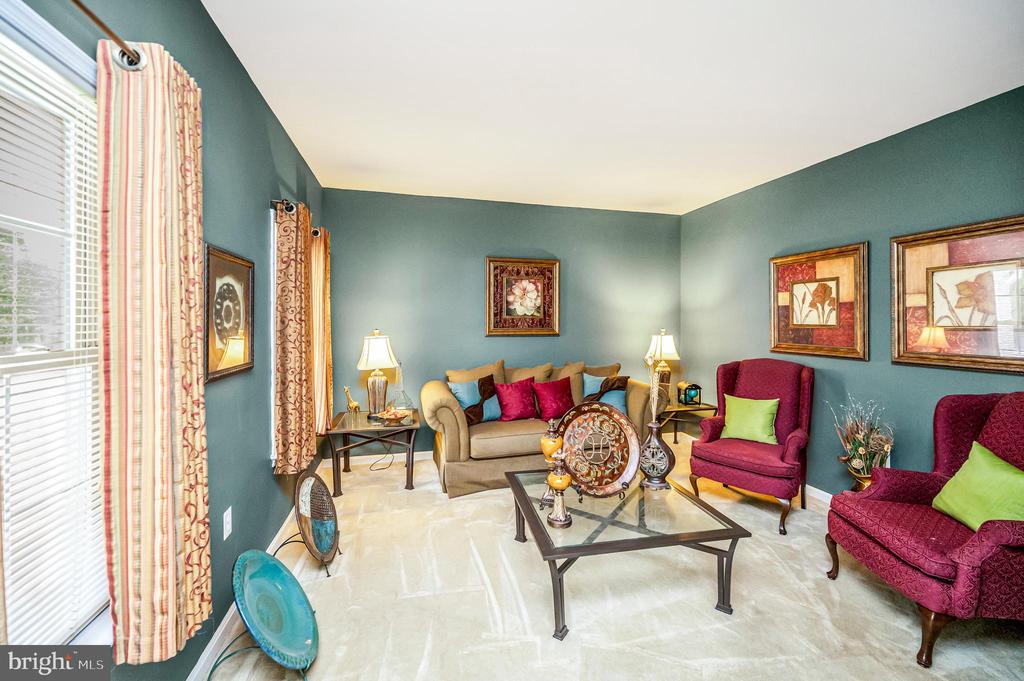 4203 HIDDEN OAK LN, BEALETON, Virginia 22712, 5 Bedrooms Bedrooms, ,3 BathroomsBathrooms,Residential,4203 HIDDEN OAK LN,VAFQ2022812 MLS # VAFQ2022812