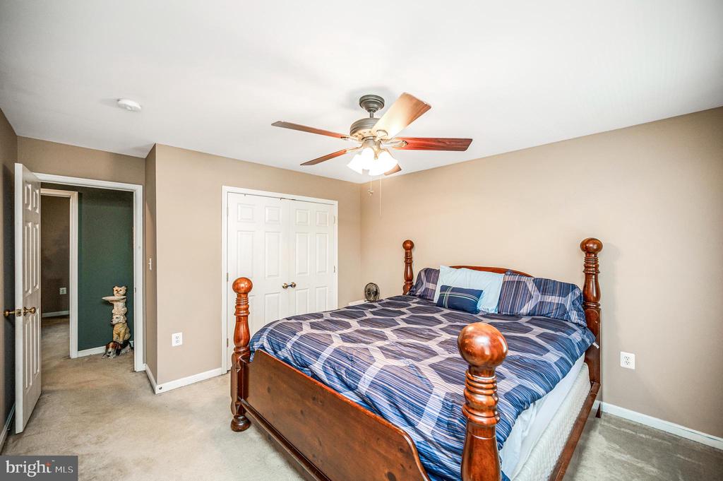 4203 HIDDEN OAK LN, BEALETON, Virginia 22712, 5 Bedrooms Bedrooms, ,3 BathroomsBathrooms,Residential,4203 HIDDEN OAK LN,VAFQ2022812 MLS # VAFQ2022812