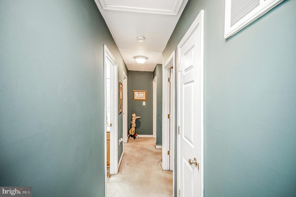4203 HIDDEN OAK LN, BEALETON, Virginia 22712, 5 Bedrooms Bedrooms, ,3 BathroomsBathrooms,Residential,4203 HIDDEN OAK LN,VAFQ2022812 MLS # VAFQ2022812