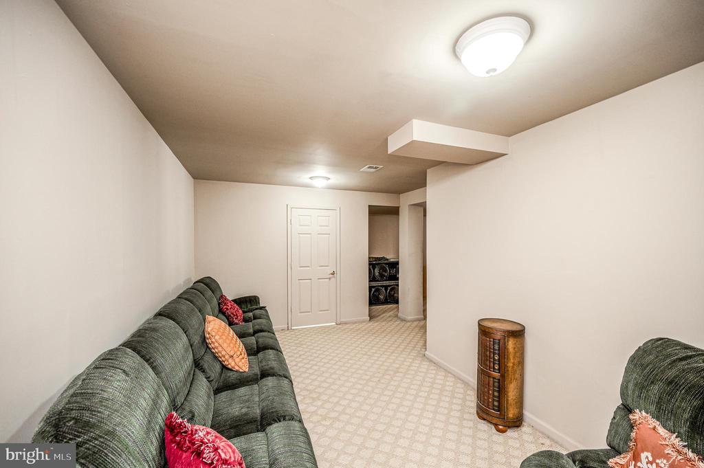 4203 HIDDEN OAK LN, BEALETON, Virginia 22712, 5 Bedrooms Bedrooms, ,3 BathroomsBathrooms,Residential,4203 HIDDEN OAK LN,VAFQ2022812 MLS # VAFQ2022812