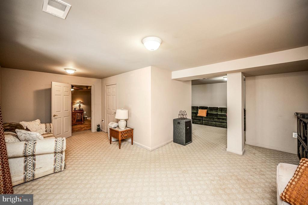 4203 HIDDEN OAK LN, BEALETON, Virginia 22712, 5 Bedrooms Bedrooms, ,3 BathroomsBathrooms,Residential,4203 HIDDEN OAK LN,VAFQ2022812 MLS # VAFQ2022812