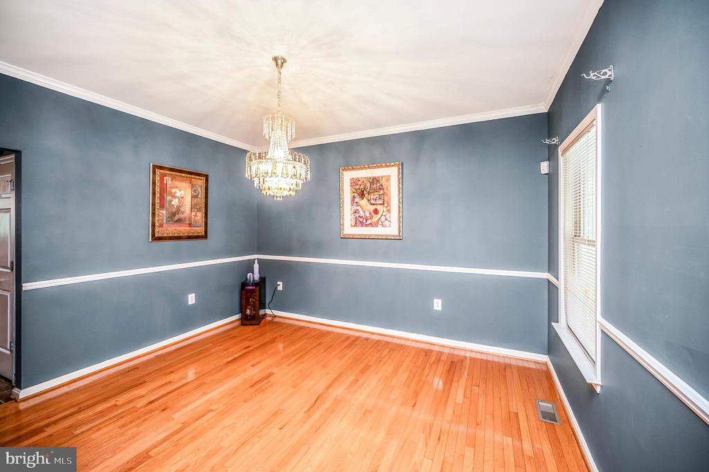 4203 HIDDEN OAK LN, BEALETON, Virginia 22712, 5 Bedrooms Bedrooms, ,3 BathroomsBathrooms,Residential,4203 HIDDEN OAK LN,VAFQ2022812 MLS # VAFQ2022812