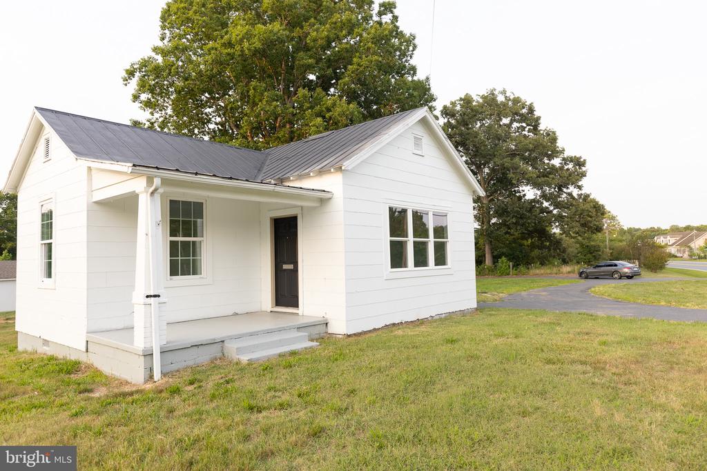 3975 JAMES MADISON HWY, Virginia 23055, 6 Bedrooms Bedrooms, ,3 BathroomsBathrooms,Residential,3975 JAMES MADISON HWY,VAFN2000708 MLS # VAFN2000708 3975 JAMES MADISON HWY, Virginia 23055, 6 Bedrooms Bedrooms, ,3 BathroomsBathrooms,Residential,3975 JAMES MADISON HWY,VAFN2000708 MLS # VAFN2000708