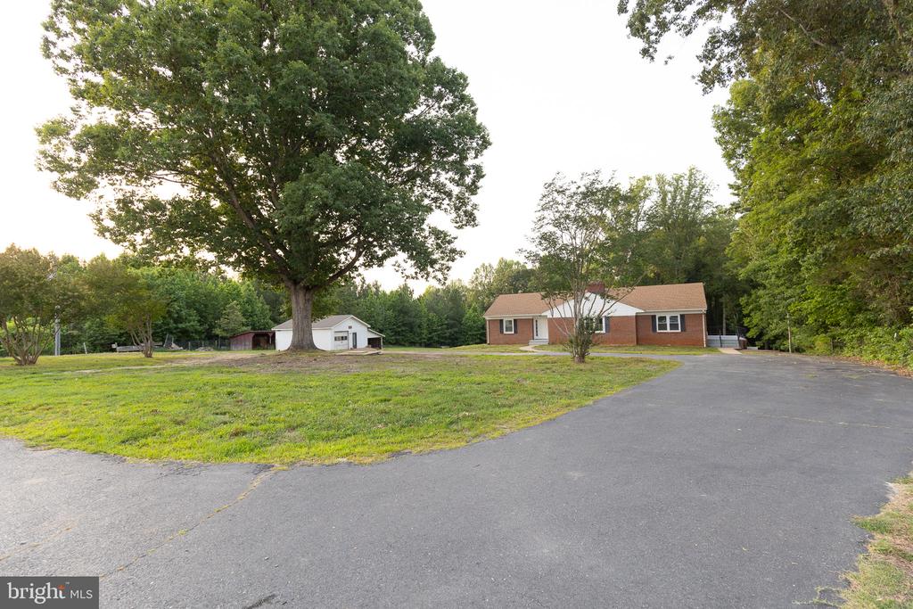 3975 JAMES MADISON HWY, Virginia 23055, 6 Bedrooms Bedrooms, ,3 BathroomsBathrooms,Residential,3975 JAMES MADISON HWY,VAFN2000708 MLS # VAFN2000708 3975 JAMES MADISON HWY, Virginia 23055, 6 Bedrooms Bedrooms, ,3 BathroomsBathrooms,Residential,3975 JAMES MADISON HWY,VAFN2000708 MLS # VAFN2000708