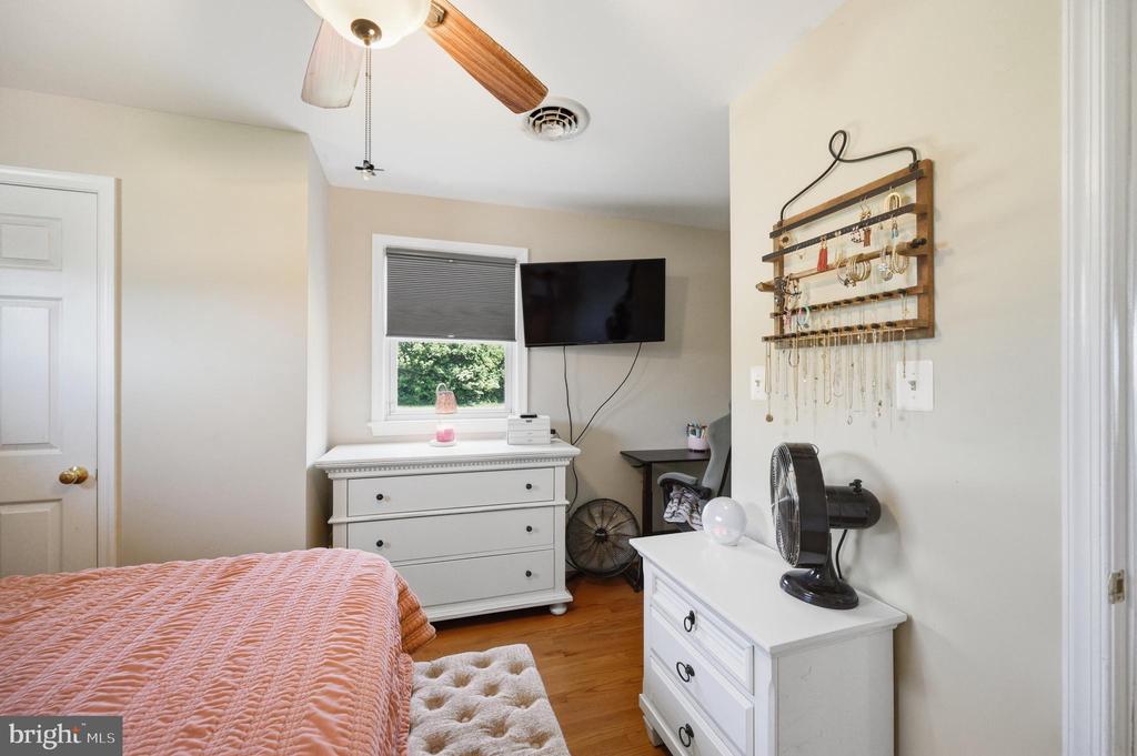 16139 SHEADS MOUNTAIN RD, RIXEYVILLE, Virginia 22737, 2 Bedrooms Bedrooms, ,2 BathroomsBathrooms,Residential,16139 SHEADS MOUNTAIN RD,VACU2014268 MLS # VACU2014268