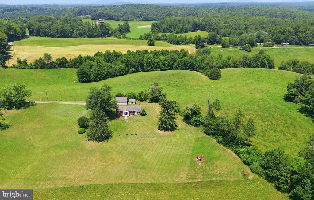 16139 SHEADS MOUNTAIN RD, RIXEYVILLE, Virginia 22737, 2 Bedrooms Bedrooms, ,2 BathroomsBathrooms,Residential,16139 SHEADS MOUNTAIN RD,VACU2014268 MLS # VACU2014268