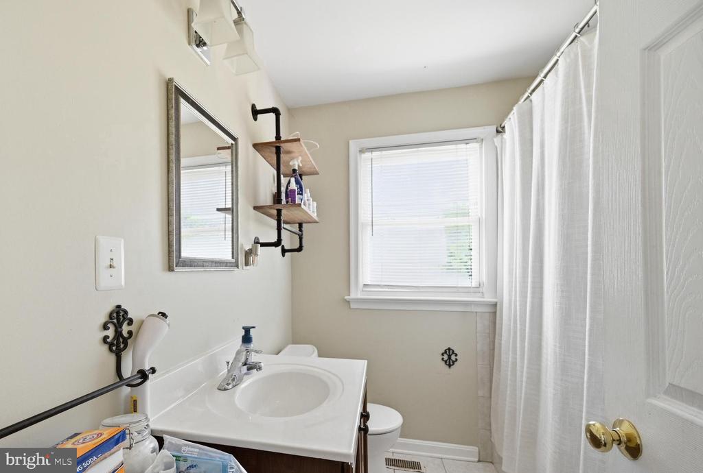 16139 SHEADS MOUNTAIN RD, RIXEYVILLE, Virginia 22737, 2 Bedrooms Bedrooms, ,2 BathroomsBathrooms,Residential,16139 SHEADS MOUNTAIN RD,VACU2014268 MLS # VACU2014268
