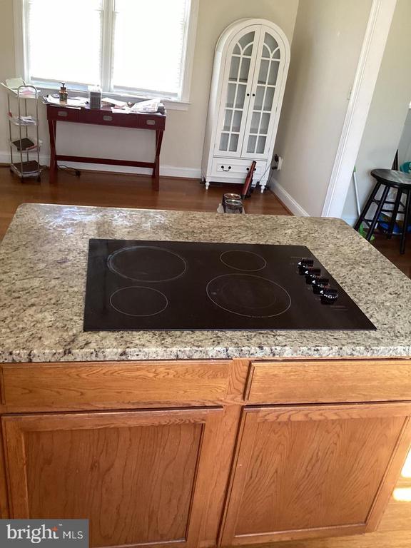 7612 MARYE RD, SPOTSYLVANIA, Virginia 22551, 3 Bedrooms Bedrooms, ,2 BathroomsBathrooms,Residential,7612 MARYE RD,VASP2043512 MLS # VASP2043512 7612 MARYE RD, SPOTSYLVANIA, Virginia 22551, 3 Bedrooms Bedrooms, ,2 BathroomsBathrooms,Residential,7612 MARYE RD,VASP2043512 MLS # VASP2043512