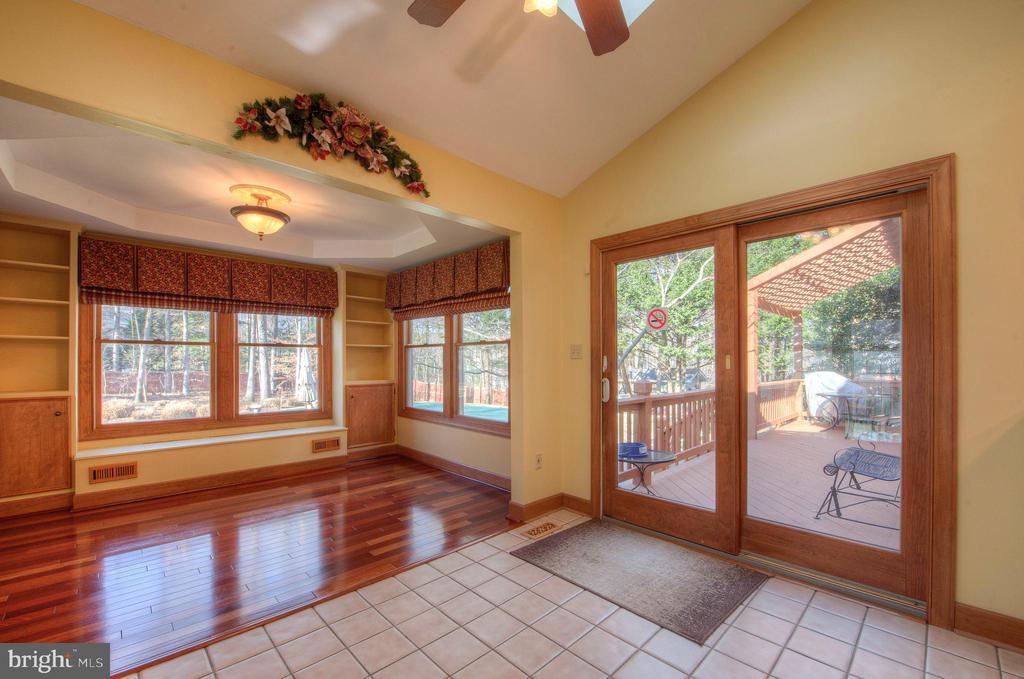 12210 DELL WAY, FREDERICKSBURG, Virginia 22407, 4 Bedrooms Bedrooms, ,3 BathroomsBathrooms,Residential,12210 DELL WAY,VASP2043150 MLS # VASP2043150