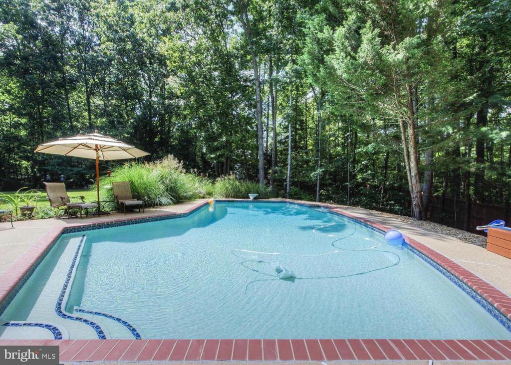 12210 DELL WAY, FREDERICKSBURG, Virginia 22407, 4 Bedrooms Bedrooms, ,3 BathroomsBathrooms,Residential,12210 DELL WAY,VASP2043150 MLS # VASP2043150